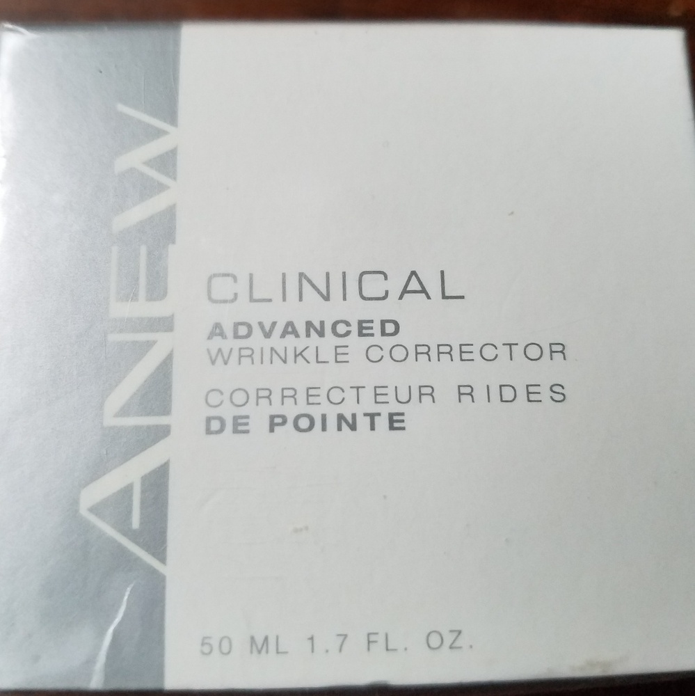 ANEW Advanced Wrinkle Corrector